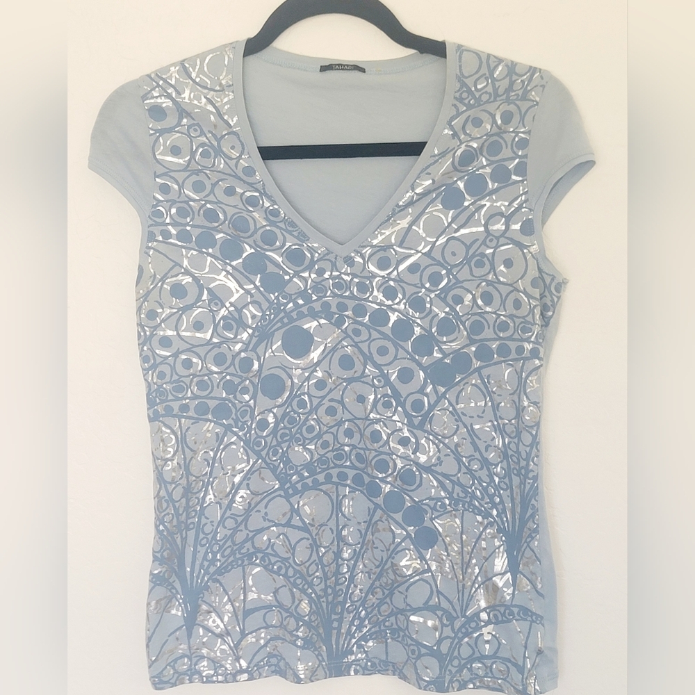 Y2K Tahari Cap Sleeve Blue and Silver T-shirt